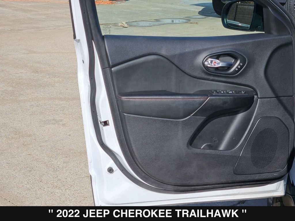Used 2022 Jeep Cherokee Trailhawk w/ Premium Leather Package image 11