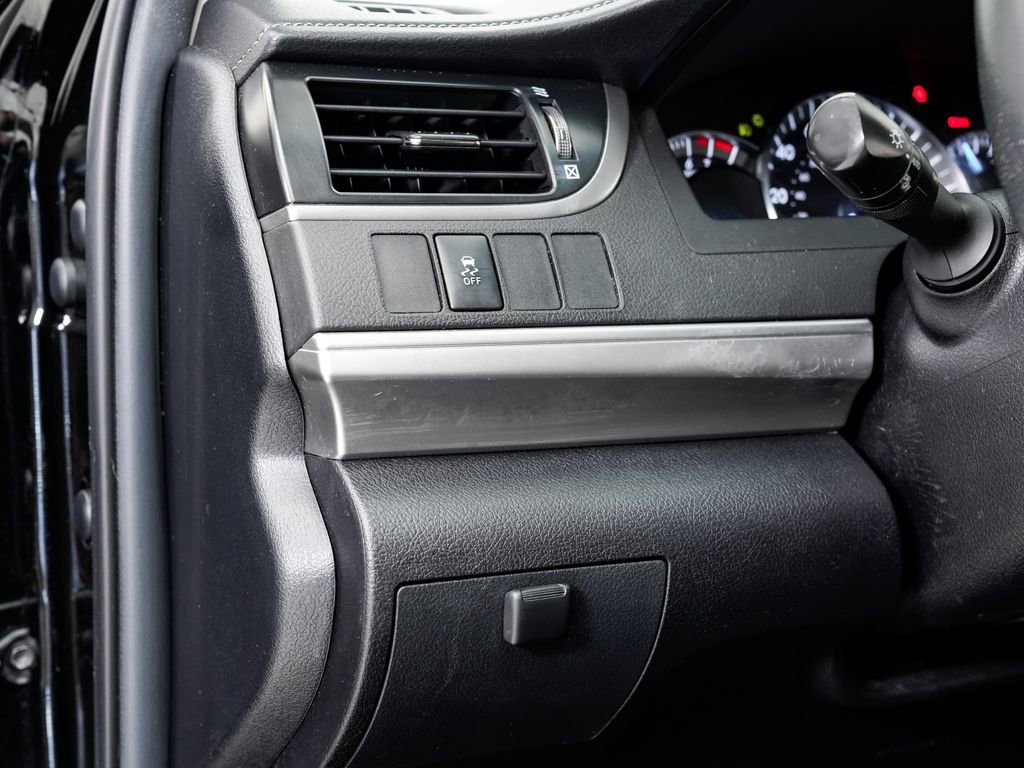 Used 2012 Toyota Camry SE image 10