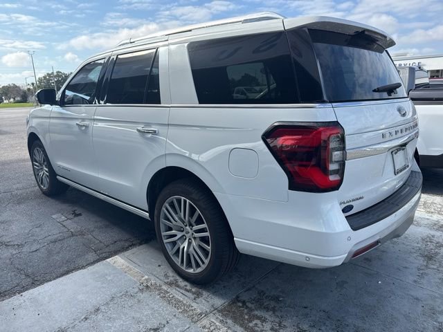 Used 2022 Ford Expedition Platinum image 2
