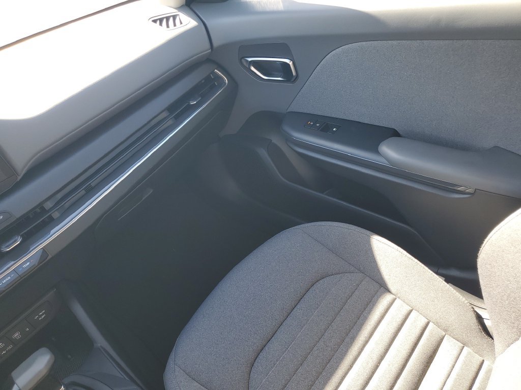 Used 2025 Kia K4 EX FWD image 26
