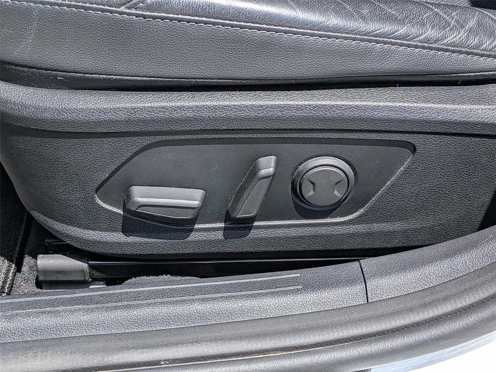 Used 2020 Hyundai Sonata SEL w/ Premium + Sunroof Package FWD image 27
