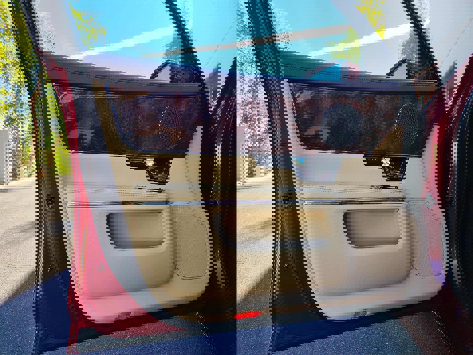 Used 2012 Jaguar XJ RWD image 12