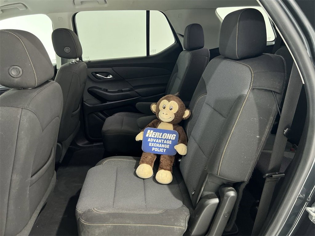 Used 2021 Chevrolet Traverse LT image 21