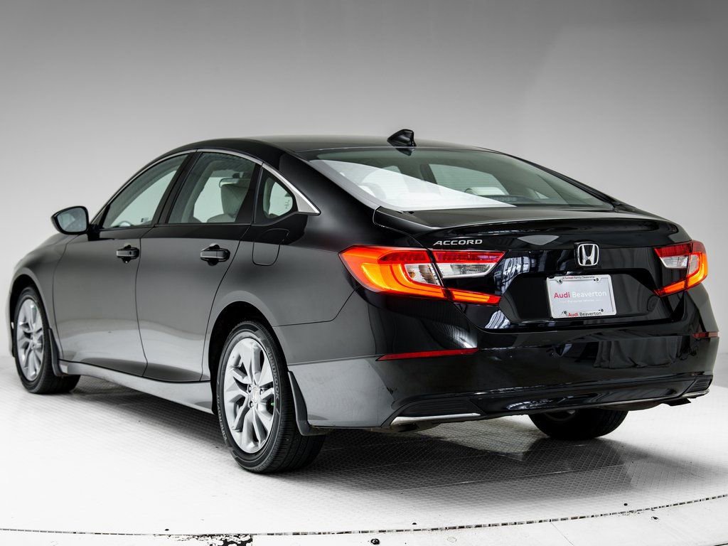 Used 2018 Honda Accord LX image 3
