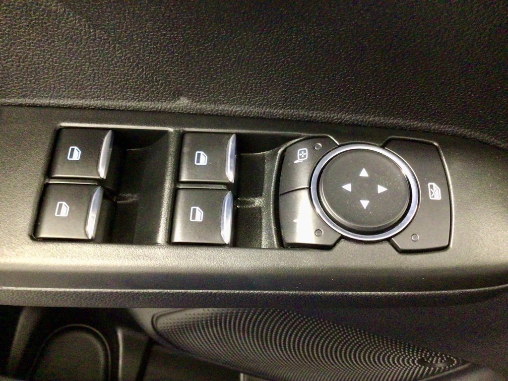 Used 2022 Ford Escape SEL w/ Technology Package image 19