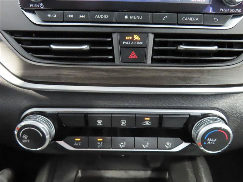 Used 2025 Nissan Altima 2.5 SV FWD image 25