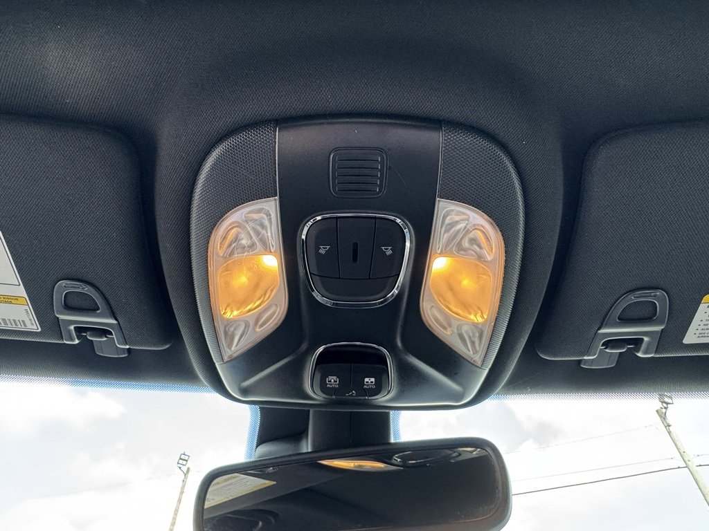 Used 2024 Jeep Compass Limited w/ High Altitude Package image 27