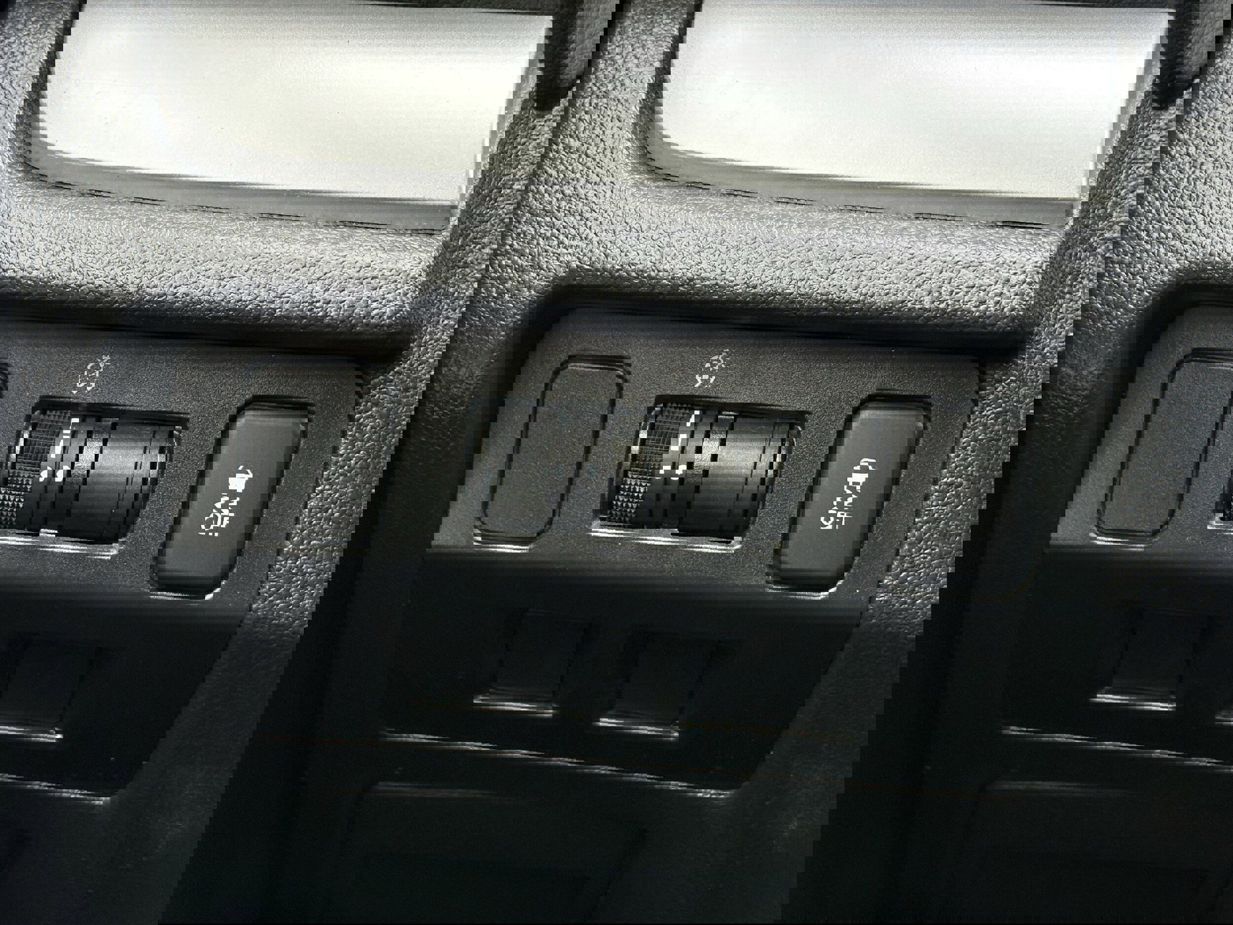 Used 2017 Subaru Crosstrek 2.0i Premium w/ Popular Package #2 image 17