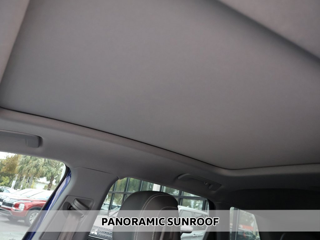 Used 2023 Audi Q4 e-tron Premium Plus w/ Premium Plus image 4