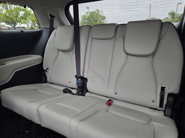 Certified 2025 Kia Carnival SX Prestige FWD image 14