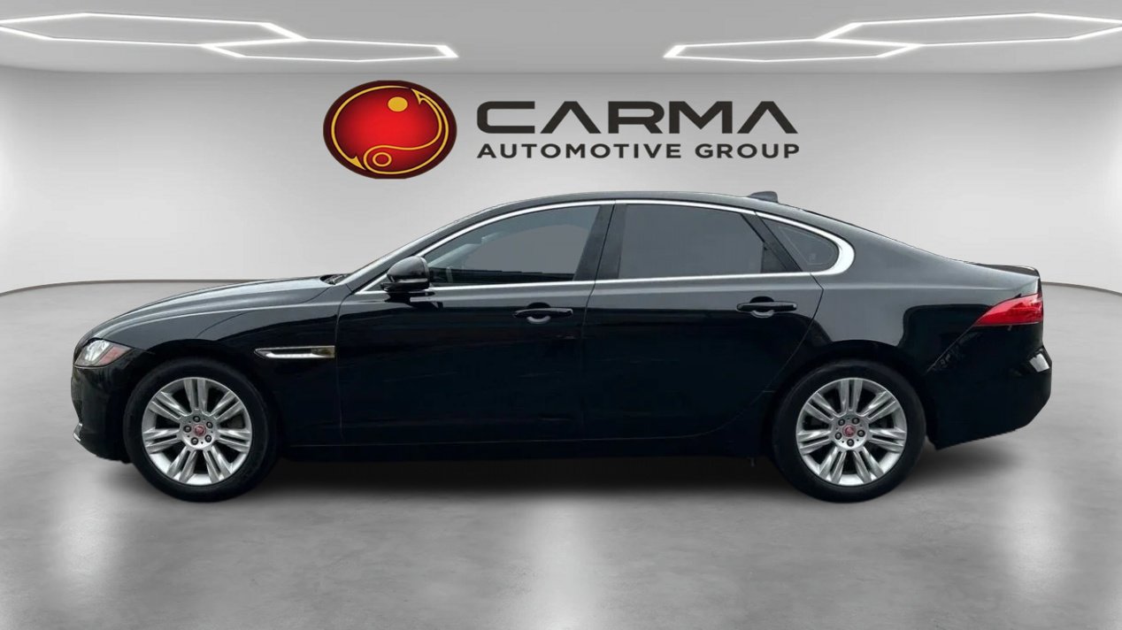 Used 2016 Jaguar XF Premium image 2