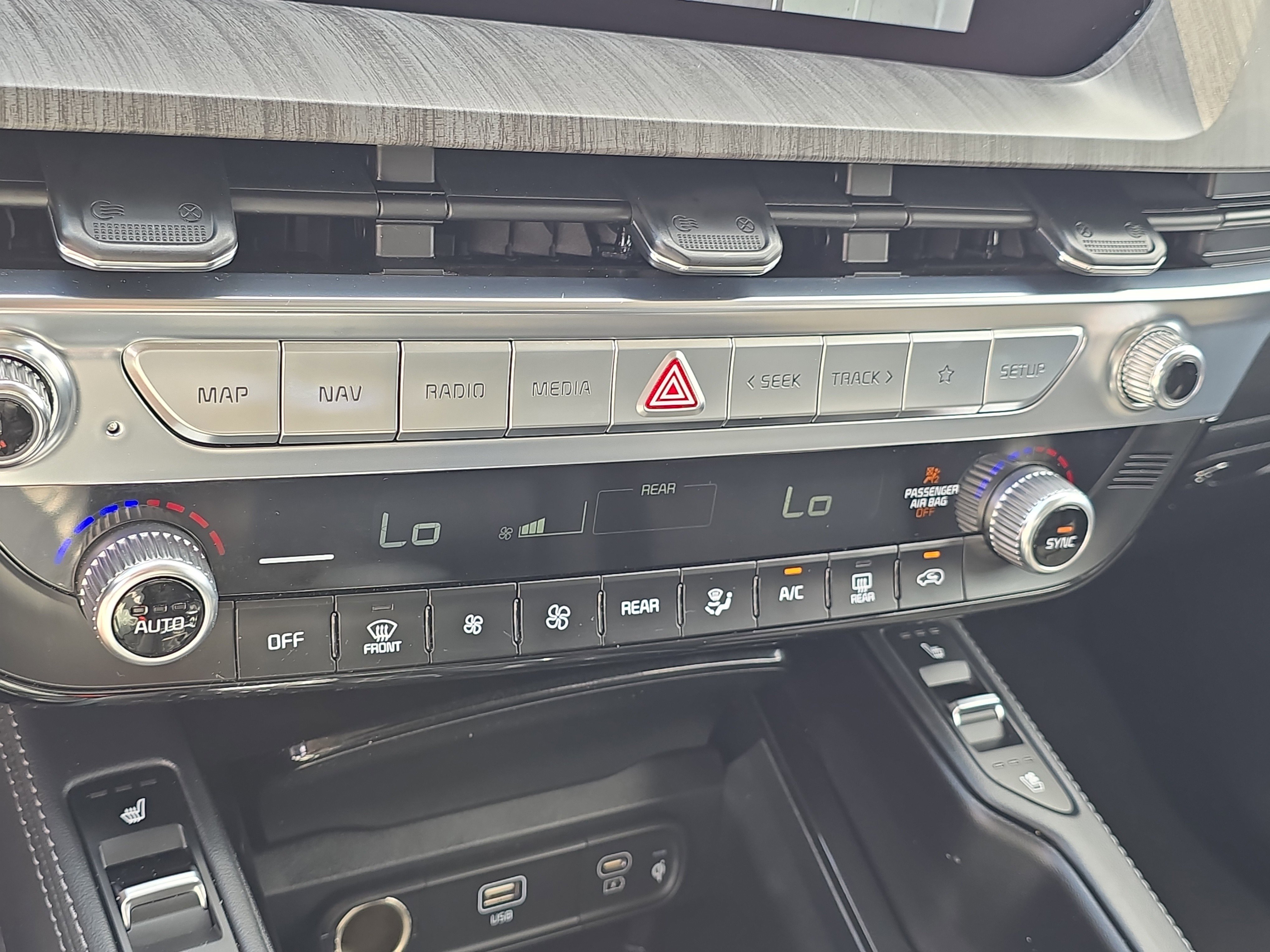 Certified 2024 Kia Telluride SX image 27