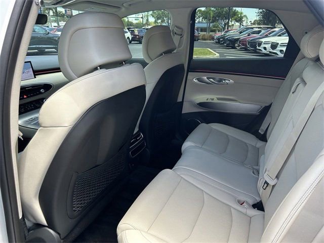 Used 2026 Genesis GV70 2.5T Select image 20