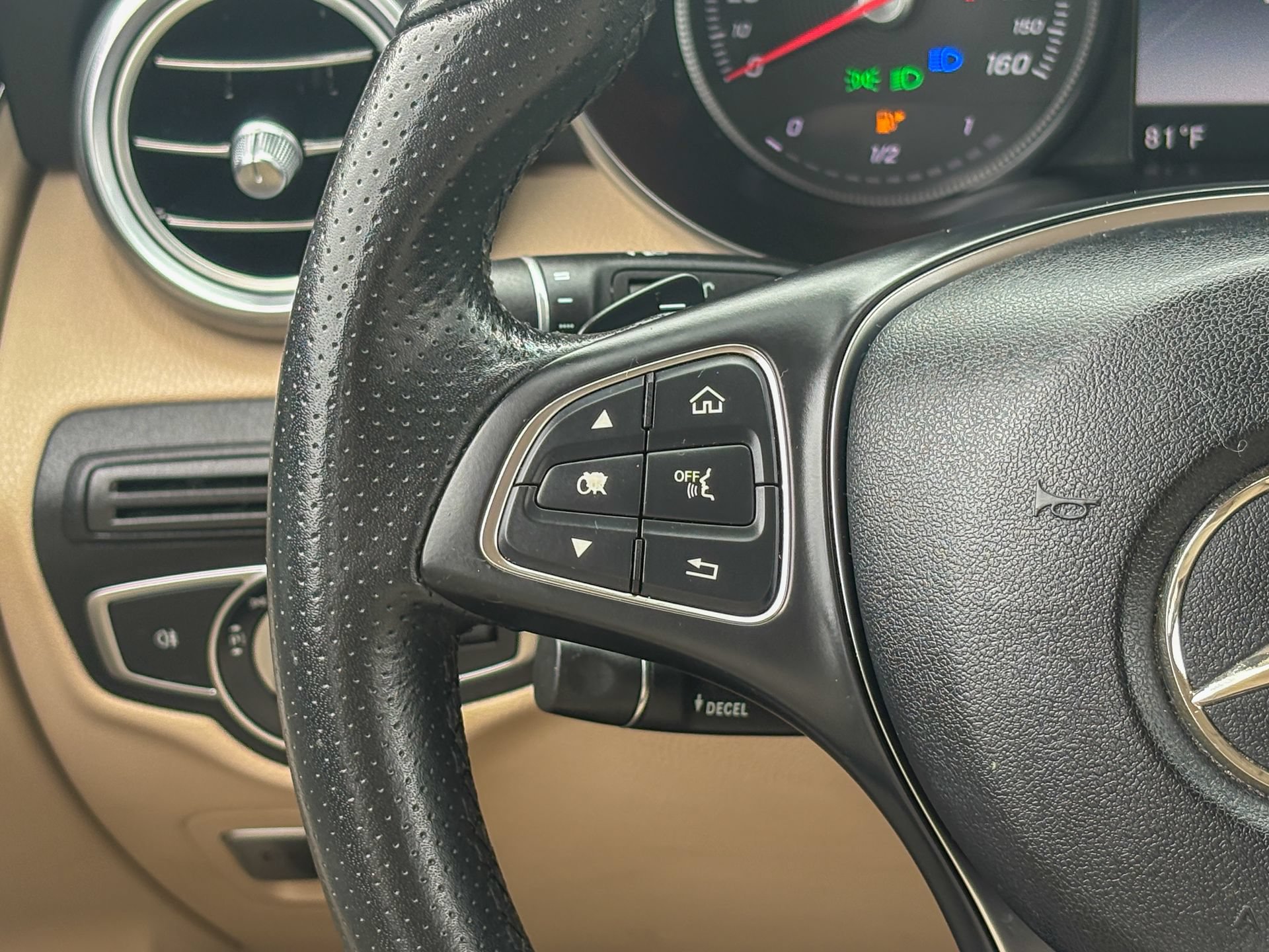 Used 2017 Mercedes-Benz GLC 300 image 28