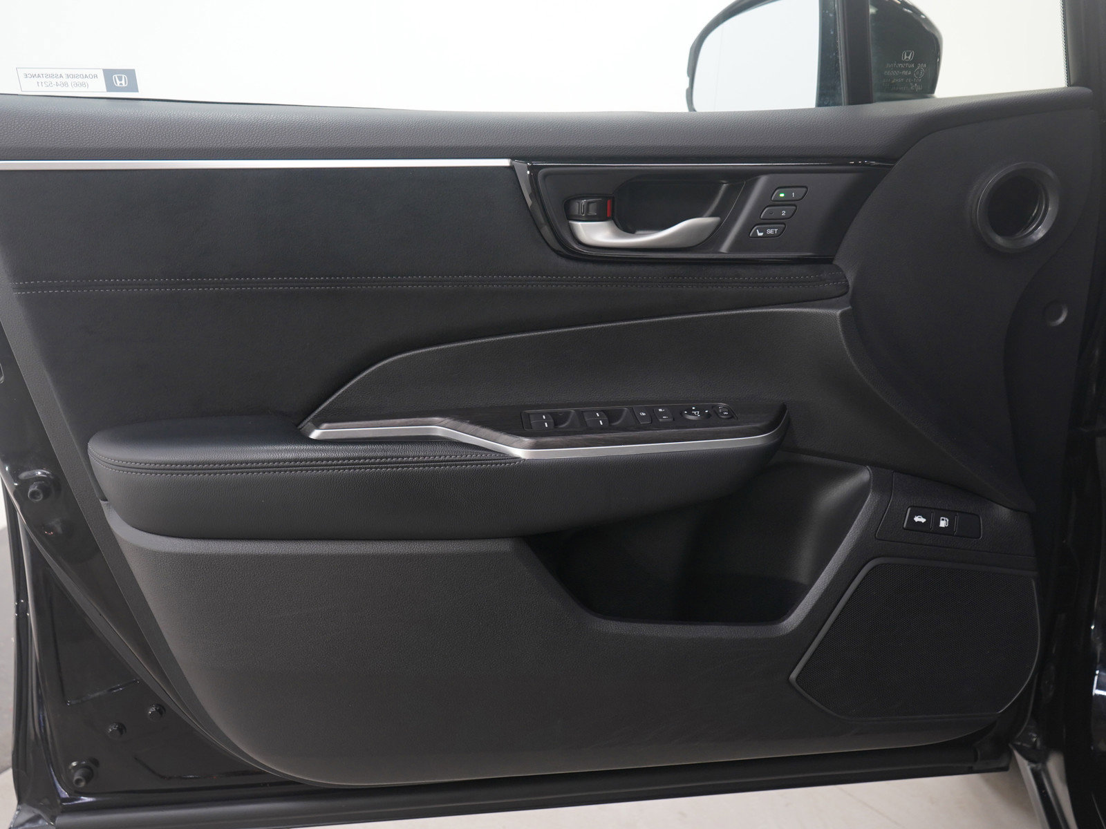 Used 2018 Honda Clarity Touring image 18