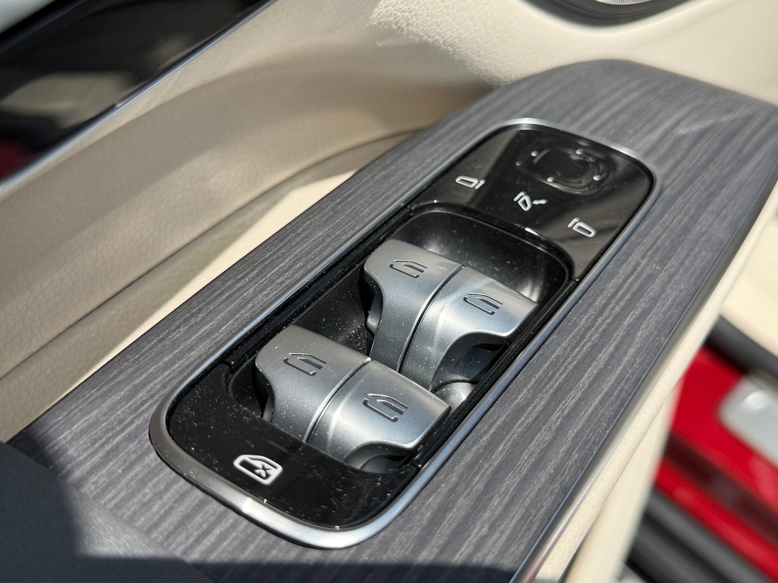 New 2026 Mercedes-Benz EQS 400 4MATIC SUV image 17