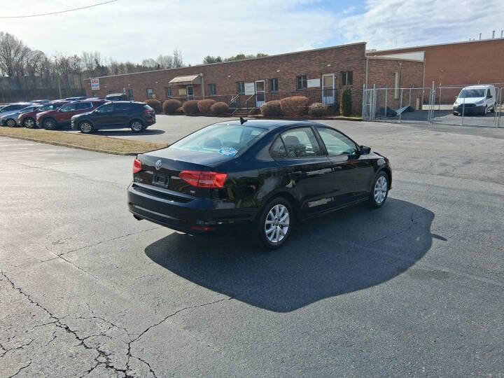 Used 2015 Volkswagen Jetta SE FWD image 5