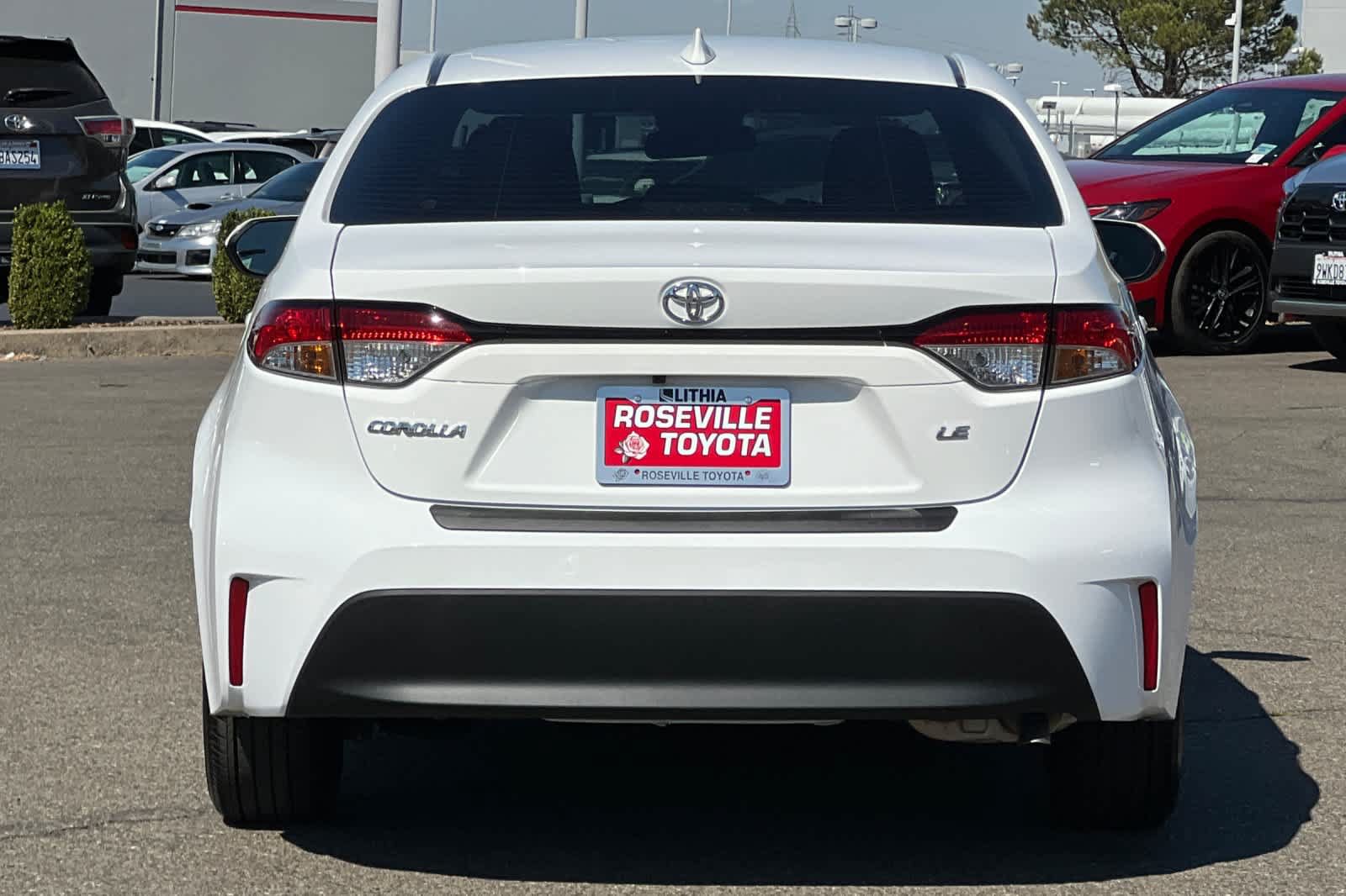 Certified 2025 Toyota Corolla LE FWD image 8