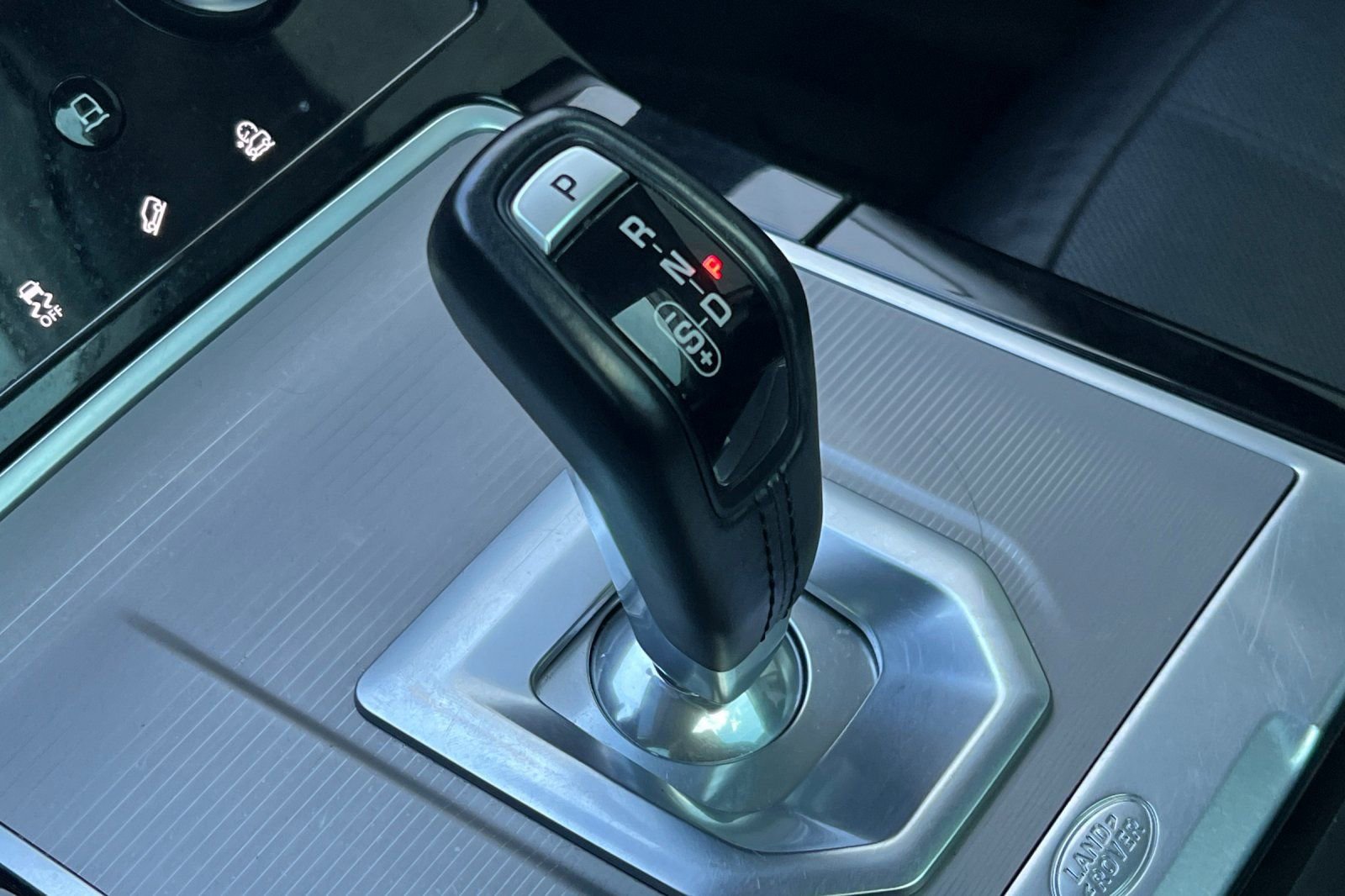 Used 2020 Land Rover Range Rover Evoque S AWD/4WD image 23