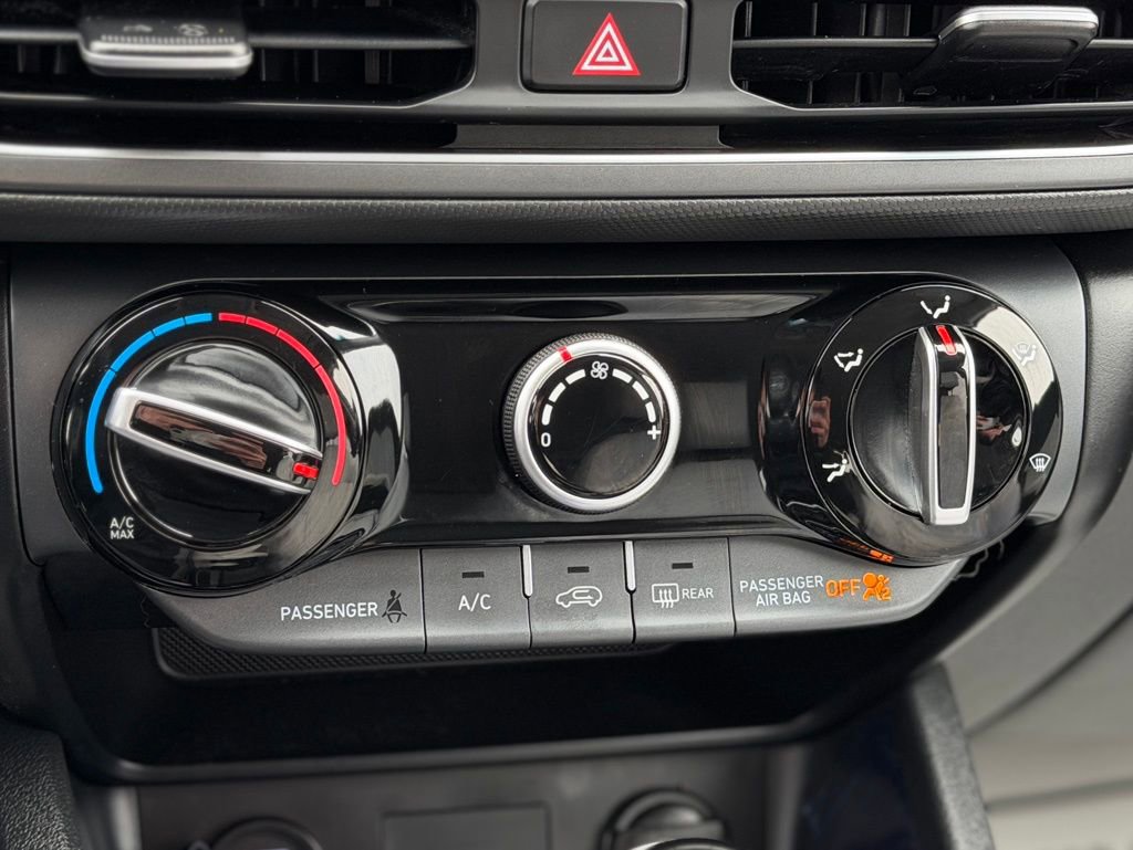 Used 2023 Hyundai Kona SEL image 15