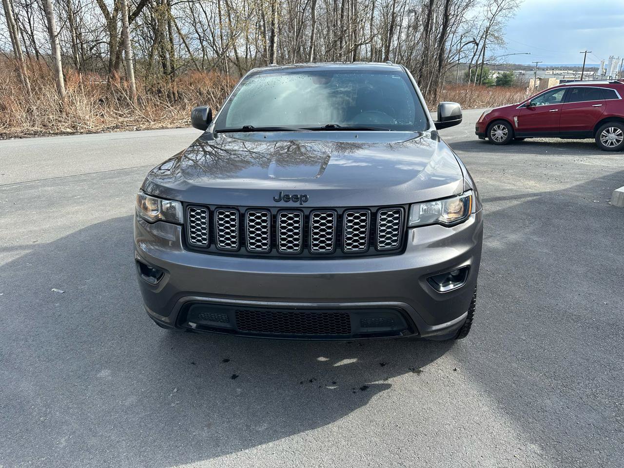 Used 2019 Jeep Grand Cherokee Altitude AWD/4WD image 20