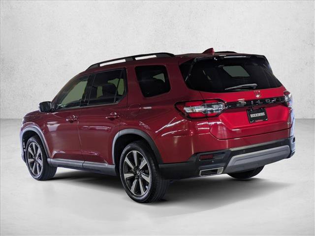 Used 2025 Honda Pilot Touring image 8