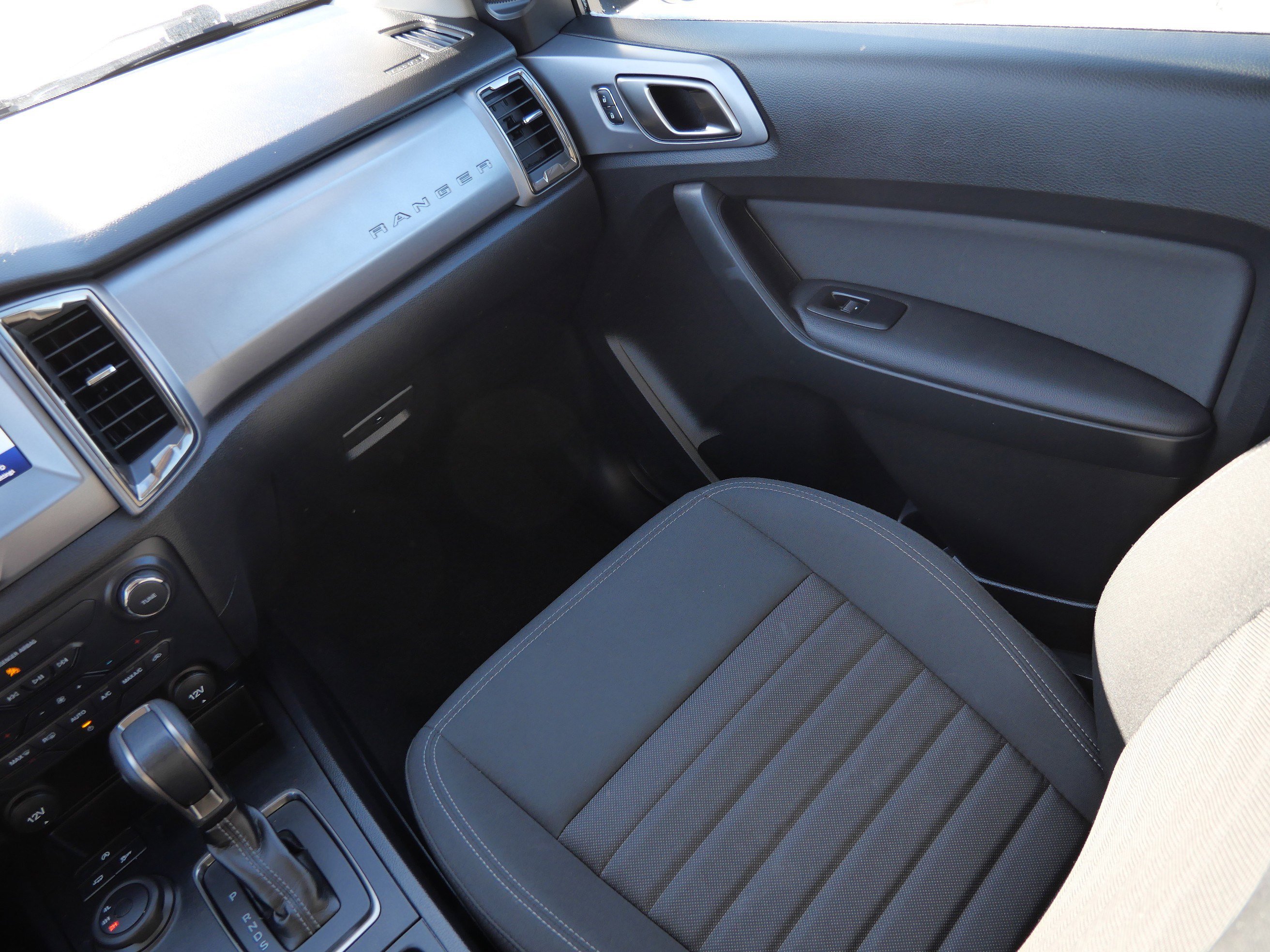 Used 2022 Ford Ranger XLT w/ Equipment Group 301A Mid image 11