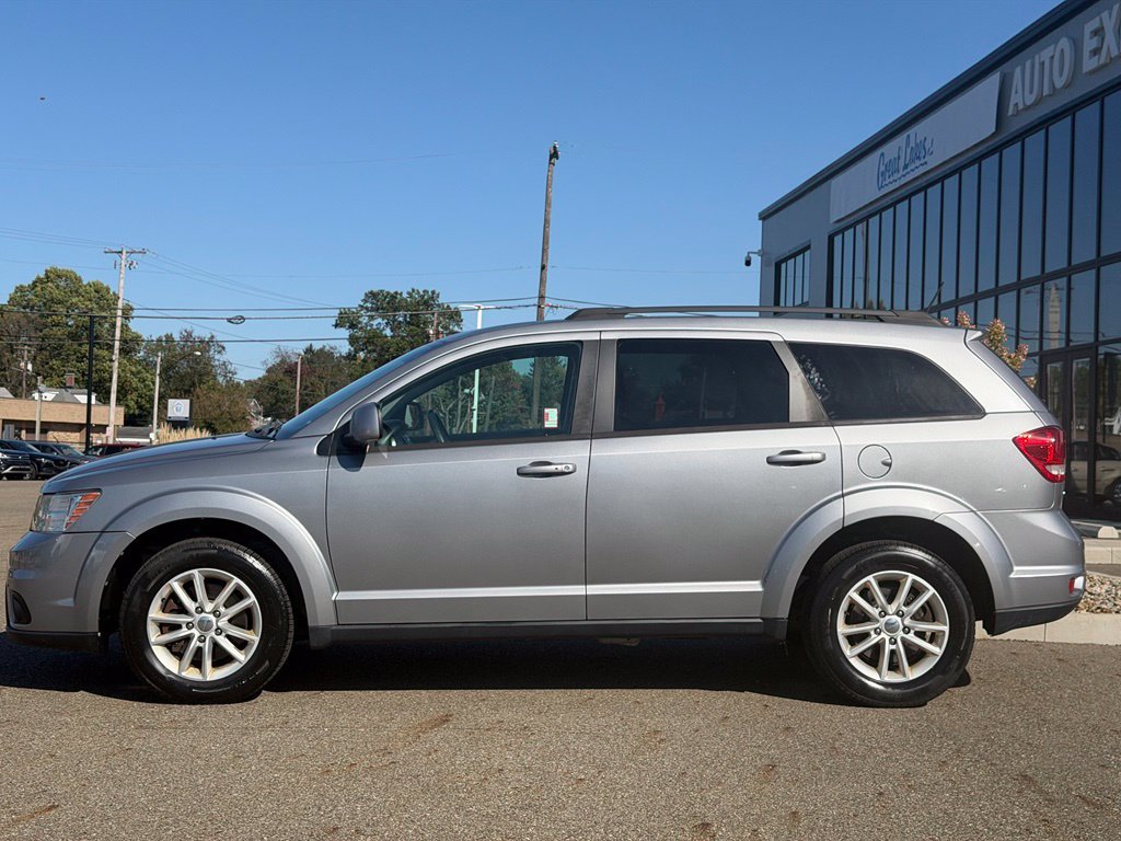 Used 2017 Dodge Journey SXT w/ Premium Group FWD image 2