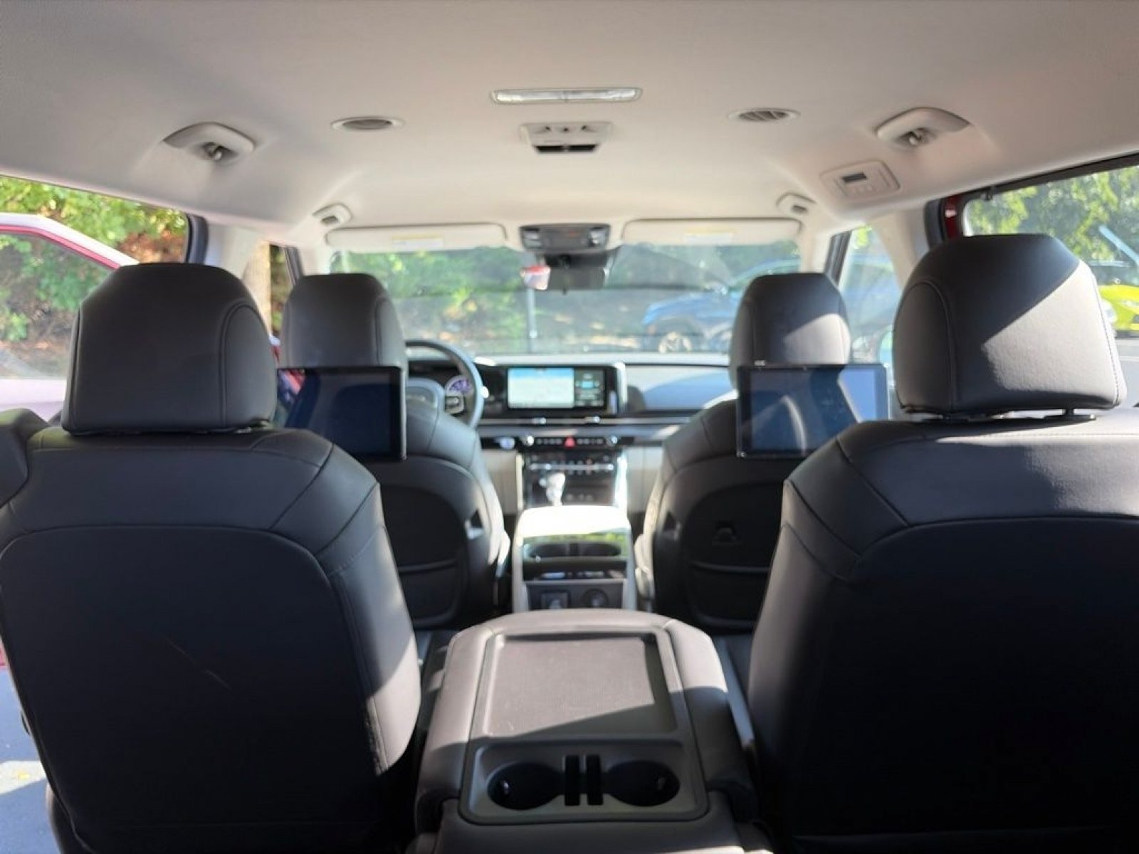 Used 2022 Kia Carnival SX FWD image 21