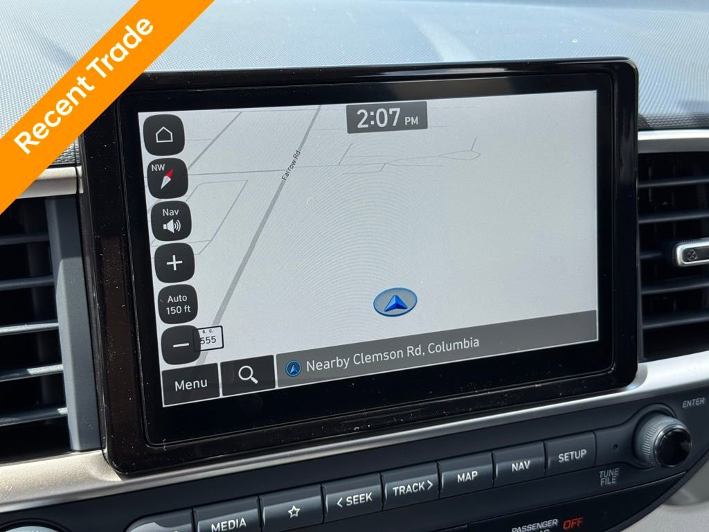 Certified 2025 Hyundai Venue Limited image 3