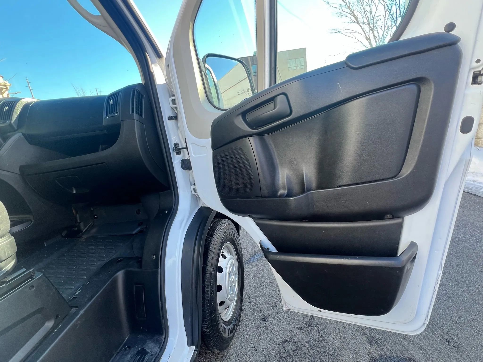 Used 2021 RAM ProMaster 2500 w/ Interior LED Lighting Group FWD image 31