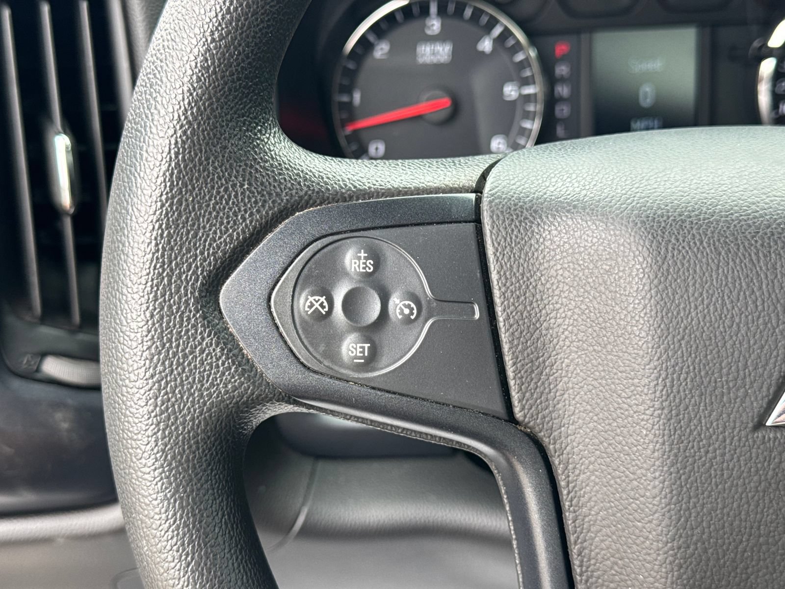 Used 2019 Chevrolet Silverado 1500 LD RWD image 25