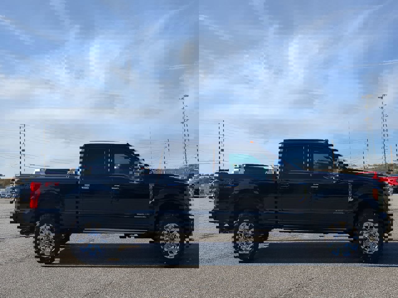 Used 2019 Ford F350 Platinum w/ Platinum Ultimate Package image 2