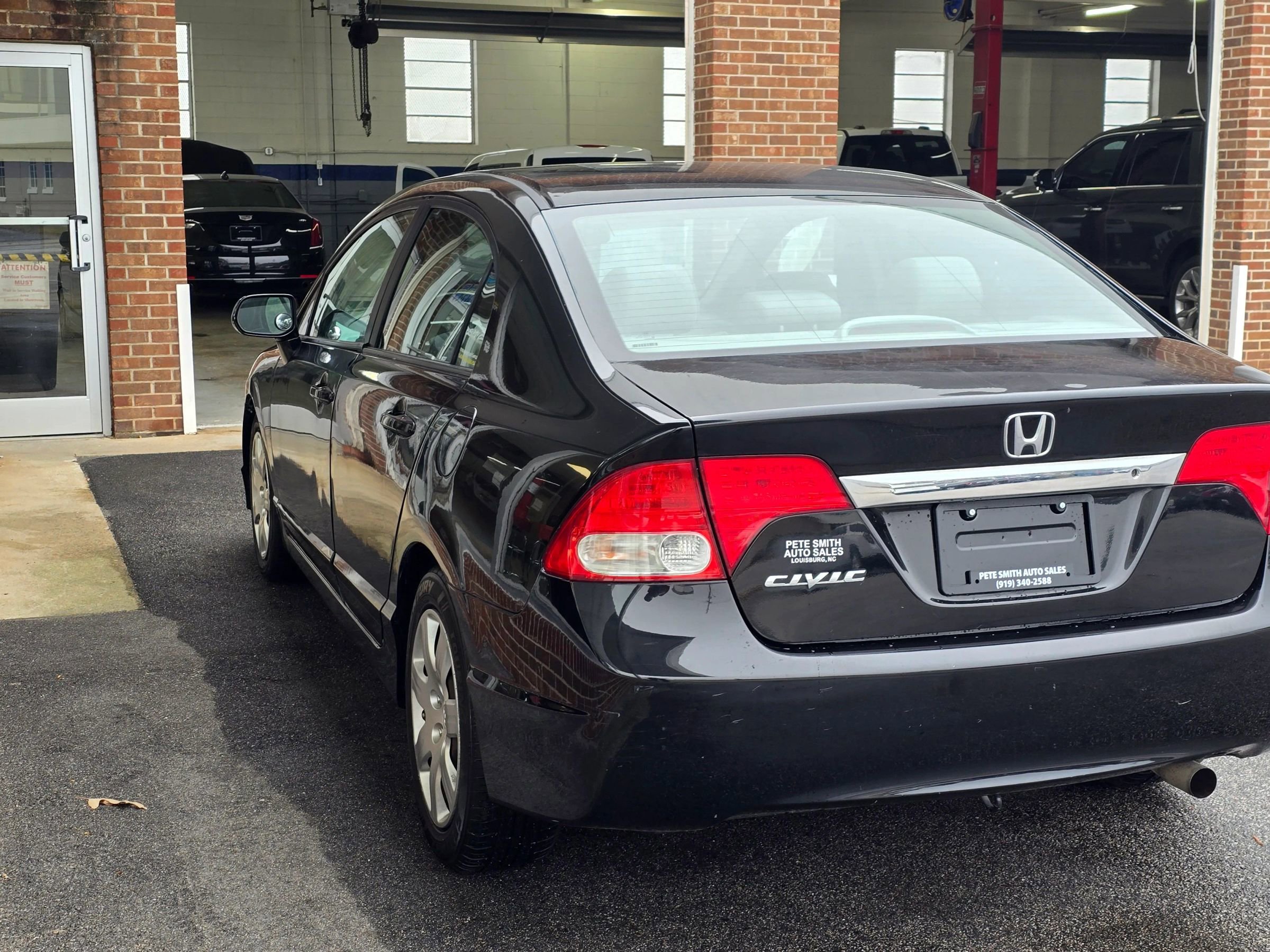 Used 2011 Honda Civic LX image 7
