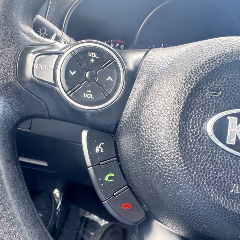 Used 2014 Kia Soul FWD image 35