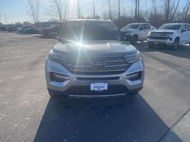 Used 2023 Ford Explorer Limited AWD/4WD image 5