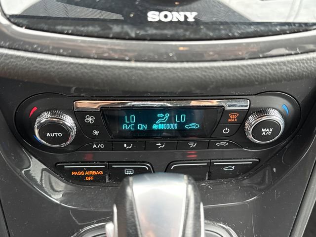 Used 2015 Ford Escape Titanium AWD/4WD image 30