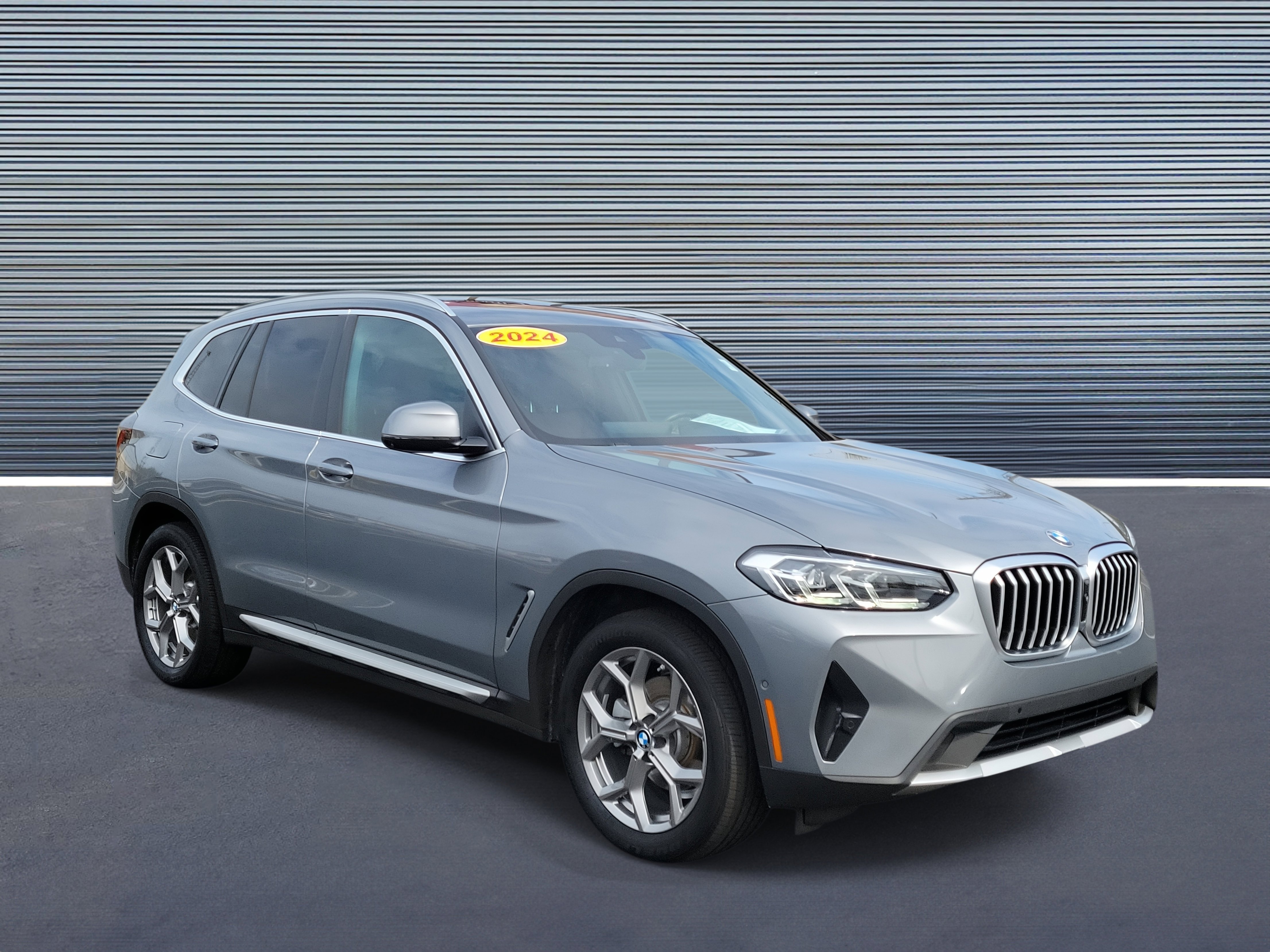 Used 2024 BMW X3 sDrive30i w/ Premium Package image 2