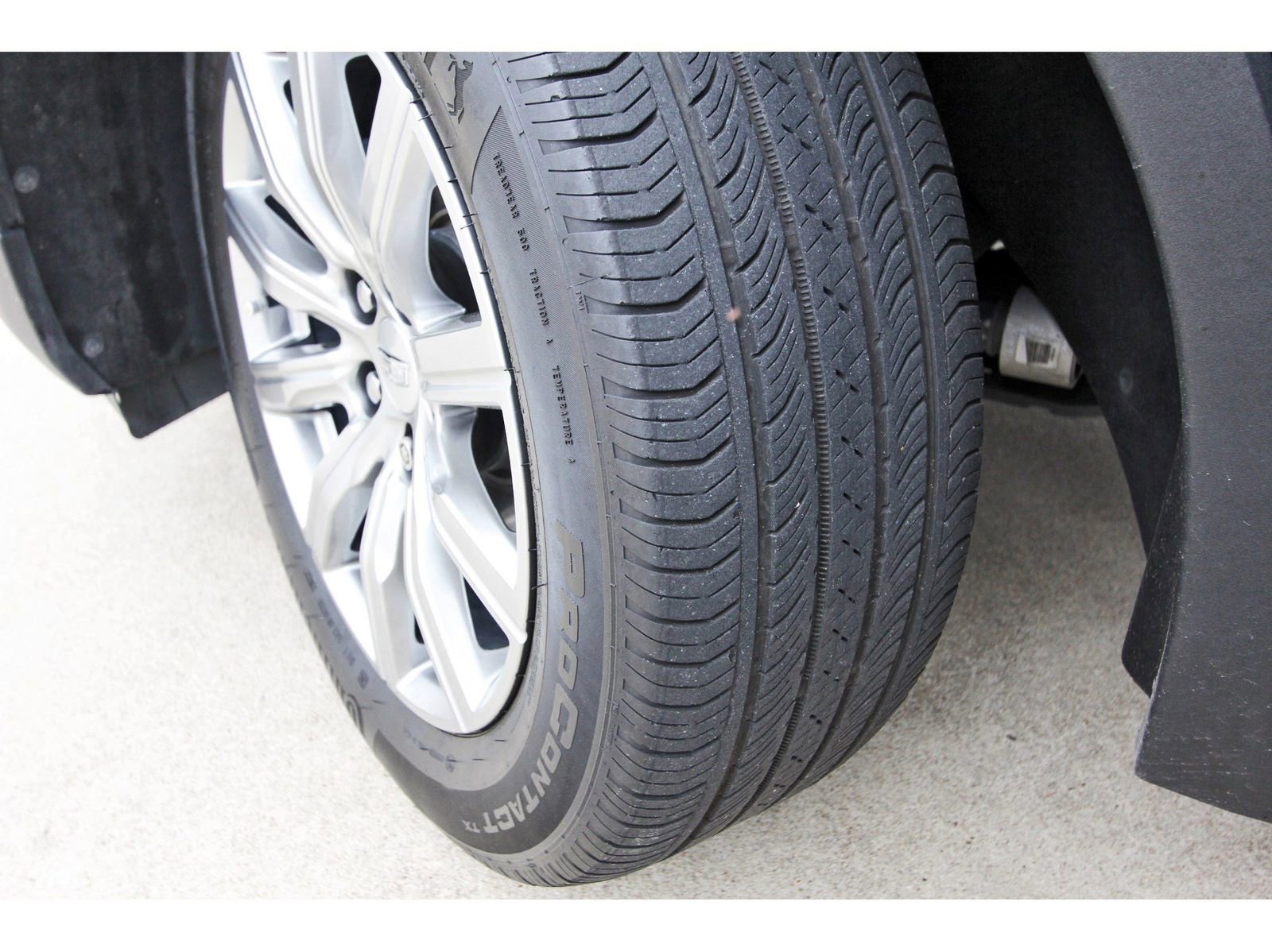 Used 2023 Cadillac XT4 Premium Luxury w/ Cold Weather Package image 31