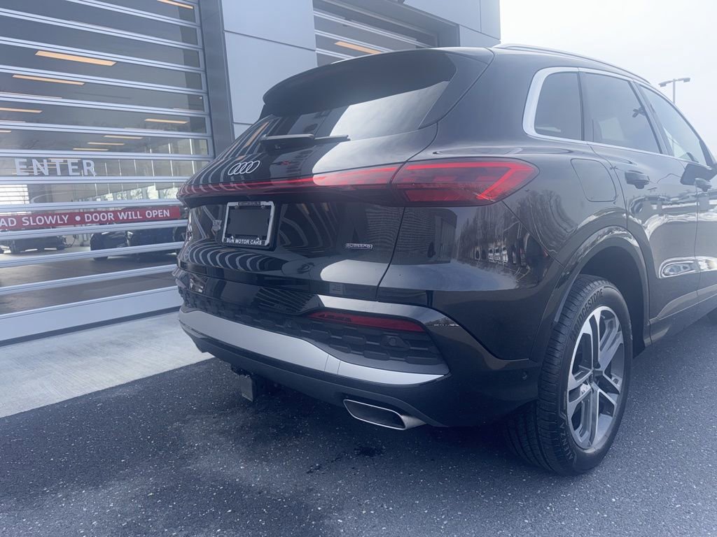 Used 2025 Audi Q5 Premium w/ 19" Wheel Package image 6