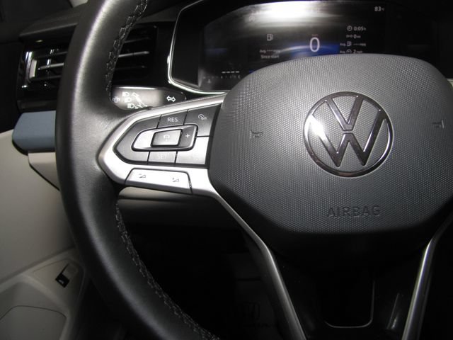 Used 2025 Volkswagen Jetta SE FWD image 5