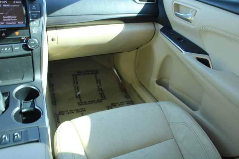 Used 2016 Toyota Camry XLE image 17