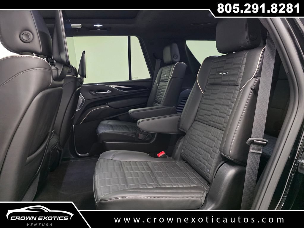 Used 2024 Cadillac Escalade V w/ LPO, ONYX Package AWD/4WD image 25