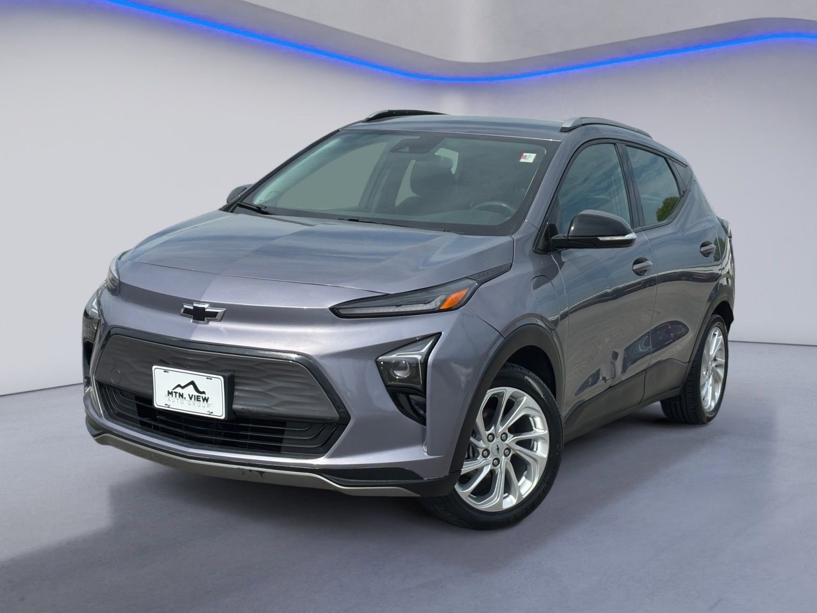 Used 2023 Chevrolet Bolt EUV LT FWD image 2