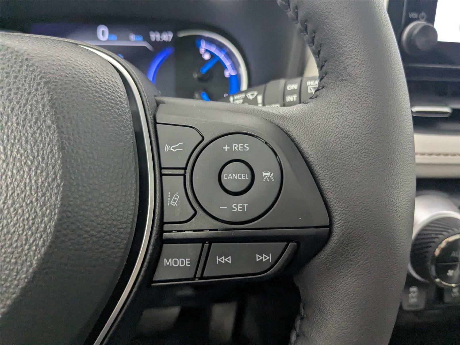 Certified 2023 Toyota RAV4 XLE Premium AWD/4WD image 20