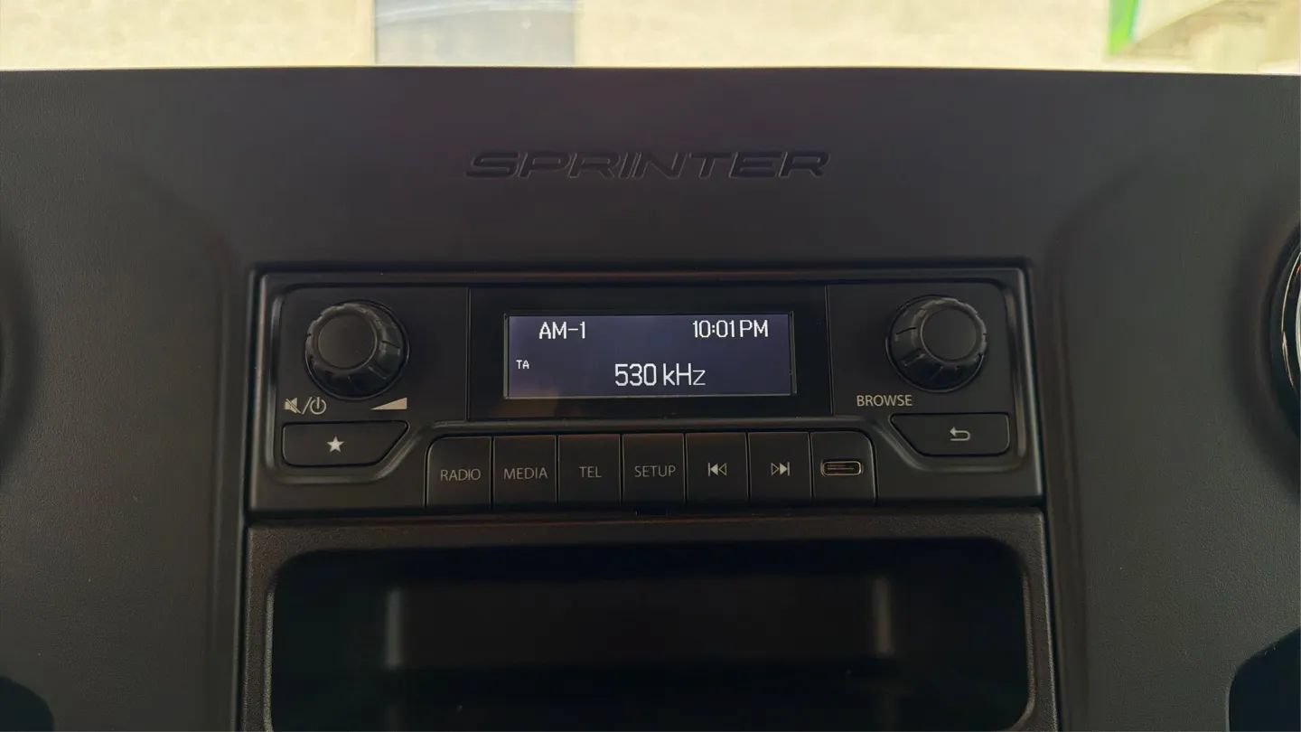 Used 2021 Mercedes-Benz Sprinter 2500 image 24