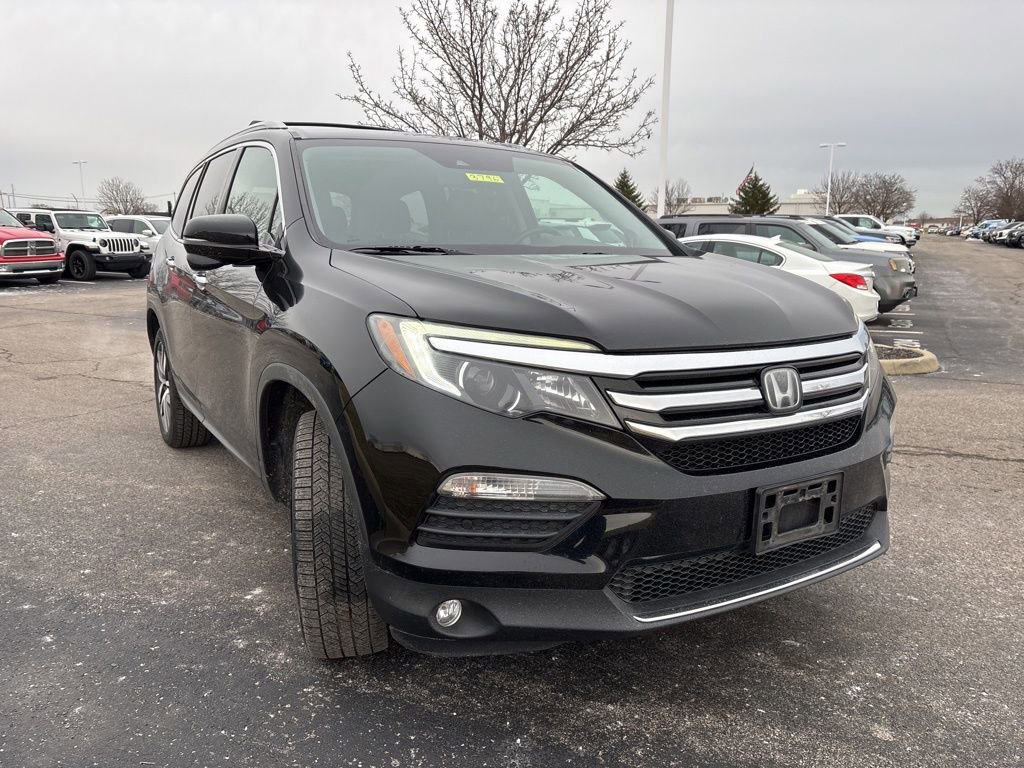 Used 2017 Honda Pilot Touring image 14