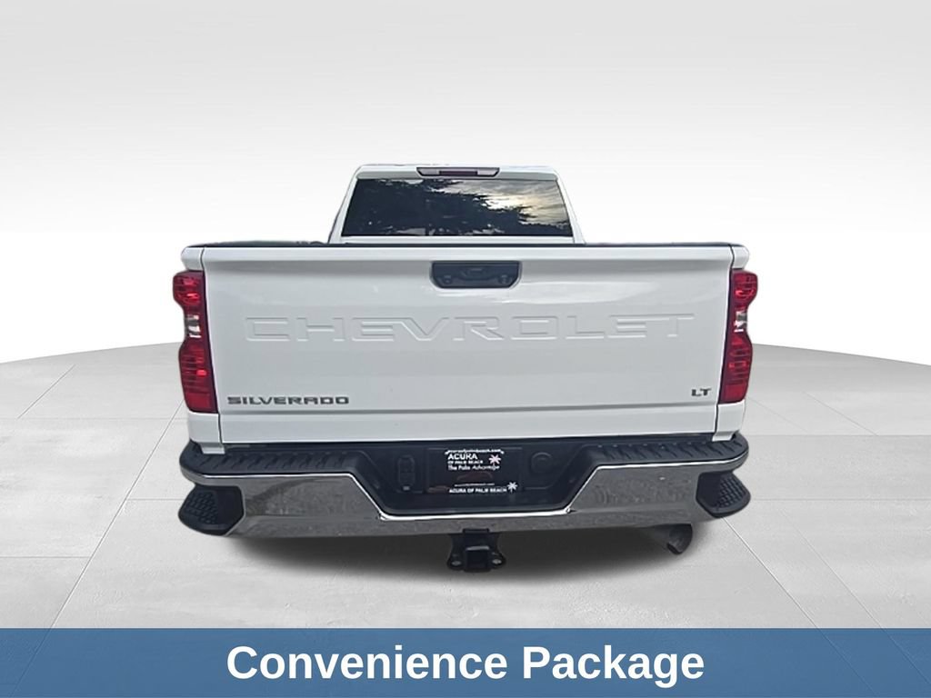 Used 2025 Chevrolet Silverado 2500 LT w/ Convenience Package AWD/4WD image 4