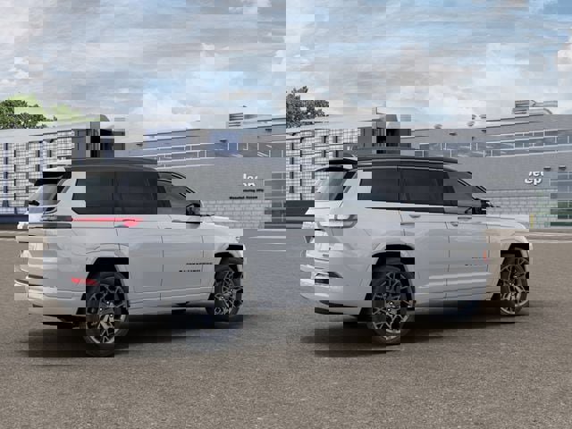 New 2026 Jeep Grand Cherokee L Summit w/ Obsidian Package image 2