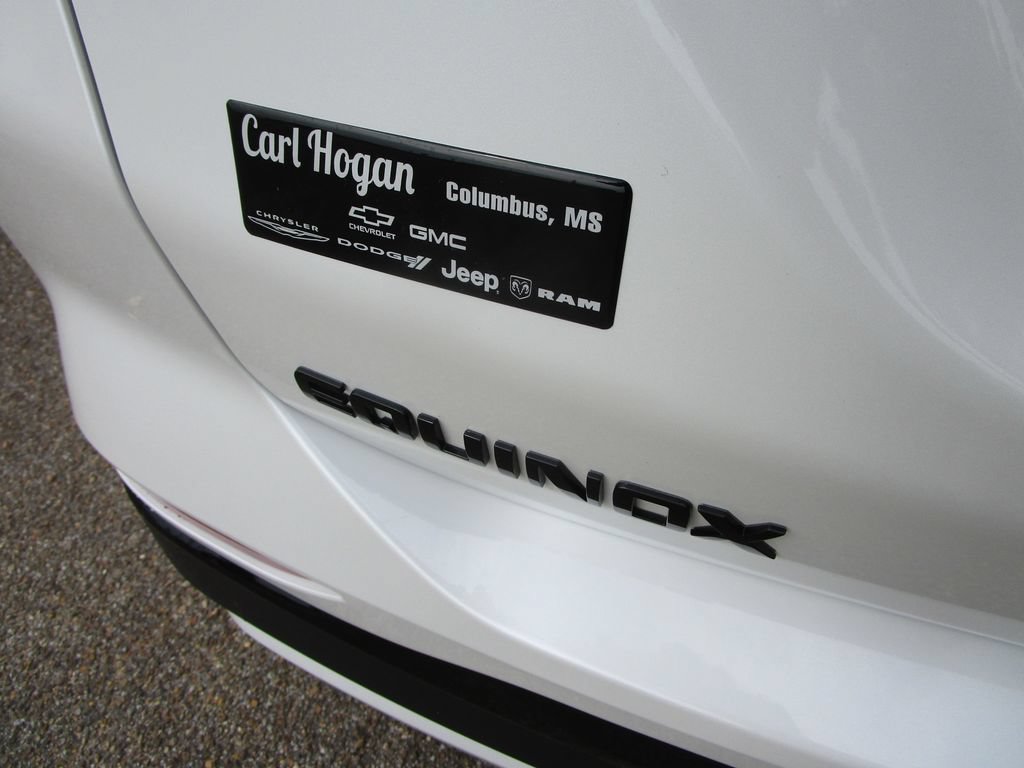 Used 2024 Chevrolet Equinox RS FWD image 11